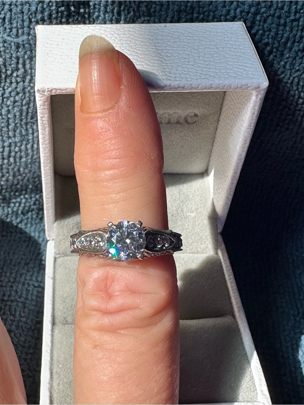 Gabriel & Co sample rings bundle - Picture 5 of 9